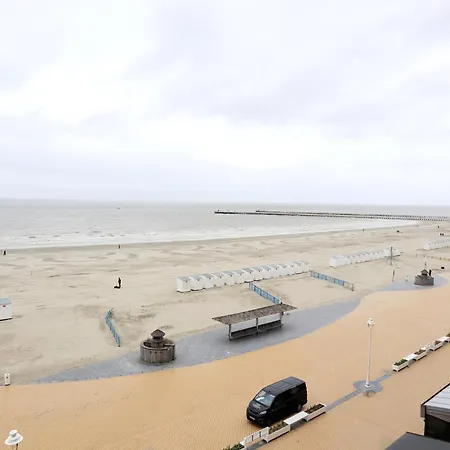 In Near The Beach, Cleaning Included * Nieuwpoort
