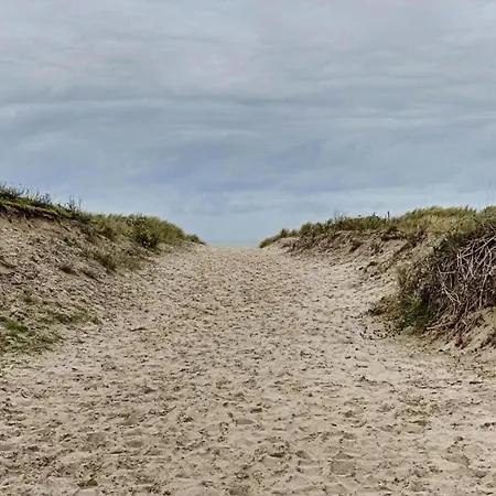 In Near The Beach, Cleaning Included Apartamento Nieuwpoort